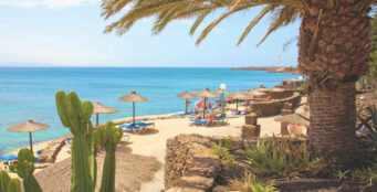 Im Winter auf die Kanaren: 5 Tage Lanzarote im guten 3* Hotel am Strand mit All Inclusive  ...