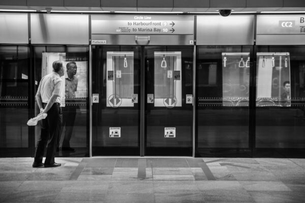 Singapur mrt subway metro U-Bahn Harbourfront