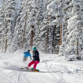 Ski-Trip in die USA: 7 Tage in Aspen mit TOP 4* Apartment, Skipass & Transfer nur 979€