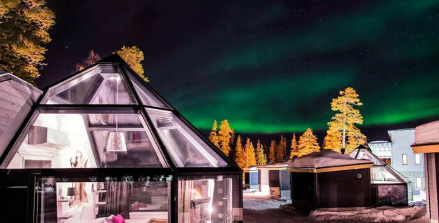 Northern Lights & Glass Igloo getaway in Lapland