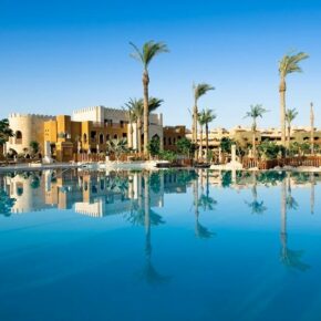 Makadi Bay: 8 Tage Ägypten im TOP 5* Strandresort mit Junior Suite, All Inclusive, Flug & Transfer nur 519€