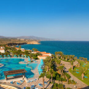 Kreta: 7 Tage im TOP 4* Hotel mit Halbpension, Flug & Mietwagen nur 697€