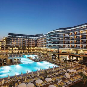 2024 geht es an die Türkische Riviera: 8 Tage Alanya im 5* Hotel mit All Inclusive, Flug & Zug NUR 356€