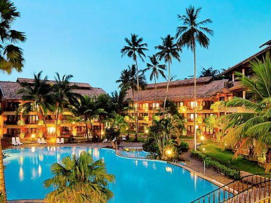 royal-palm-beach-hotel-pool