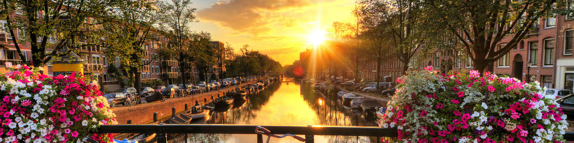 amsterdam gracht panorama