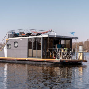 Alle an Bord: Hausboot in Deutschland mieten schon ab 119€/Tag