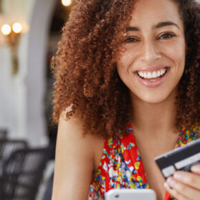 Kartenprüfnummer: Wo Ihr die Prüfziffer auf Eurer Kreditkarte findet und warum es sie gibt