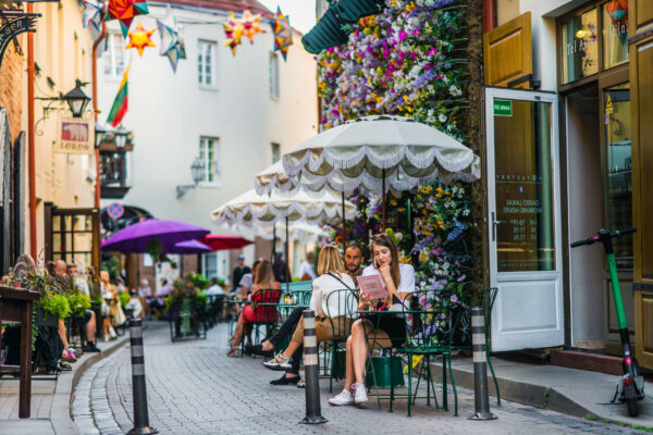 Litauen Vilnius Altstadt Cafés