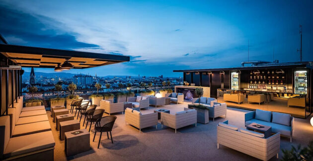 Rooftop-Bar des MOOON Vienna