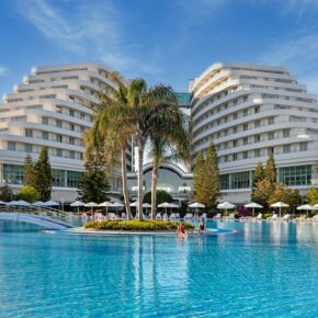 Luxus: 8 Tage Türkei im TOP 5* Miracle Resort mit All Inclusive, Flug & Transfer nur 651€