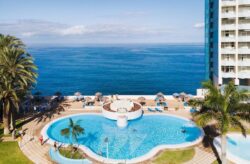 Last Minute Teneriffa-Traumurlaub: 8 Tage im guten 4* Hotel mit Frühstück, Flug & Transf...