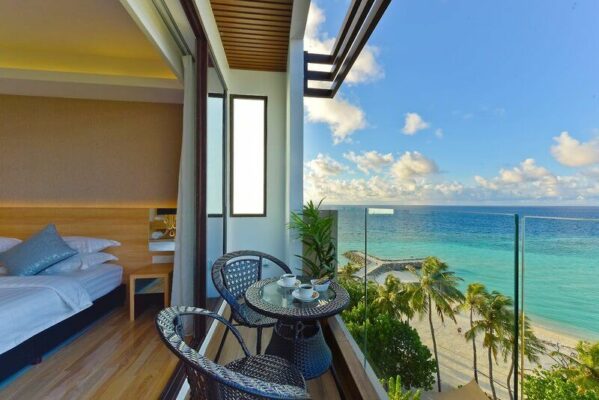 arena-beach-maldives-balkon
