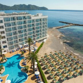 Urlaub direkt am Mittelmeer: 7 Tage Mallorca im tollen 4* TUI BLUE Hotel mit Halbpension, Flug & Transfer nur 568€