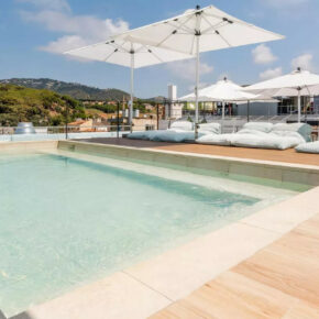 Spanien-Preisknaller: 6 Tage Costa Brava im TOP 4* Hotel am Strand mit Halbpension, Flug & Transfer ab 324€