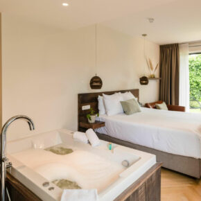 Niederlande: 2 Tage auf Ameland im TOP 4* Hotel mit Deluxe-Suite inkl. Whirlpool ab 57€
