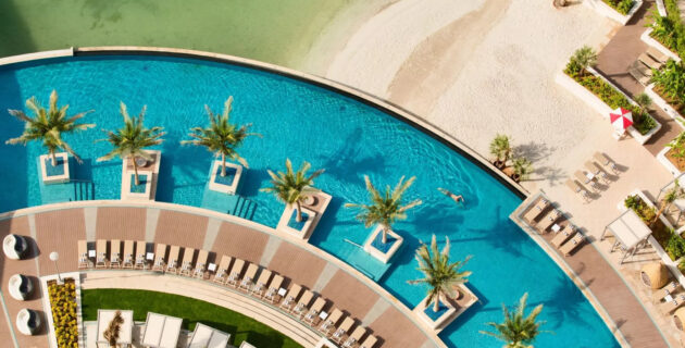 Poolbereich des Grand Hyatt Abu Dhabi Hotels & Residences Emirates Pearl