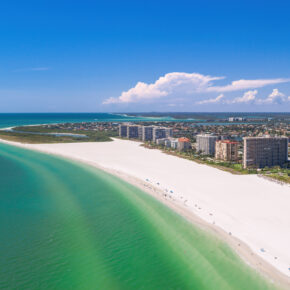 Sunshine State: 8 Tage Naples im tollen 4* Hilton Hotel mit Flug für 2837€