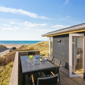 Pärchenurlaub in Dänemark: 4 Tage im süßen Strandhaus direkt am Meer ab 293€