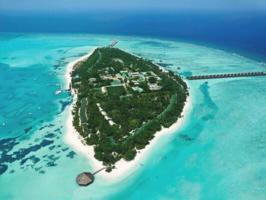Malediven INsel Dhiffushi Meeru Island Resort
