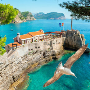 Strandurlaub in Montenegro: 8 Tage im TOP 4* Hotel inkl. Halbpension, Flug & Transfer NUR 749€