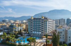 Türkische Riviera: 10 Tage inkl. 4.5* Hotel, All Inclusive, Flug & Transfer nur 427€