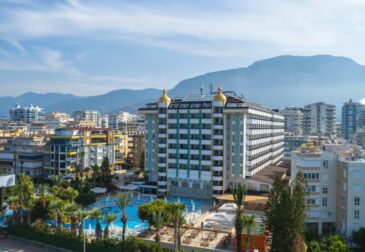 Türkische Riviera: 8 Tage inkl. 4.5* Hotel, All Inclusive, Flug & Transfer nur 400€