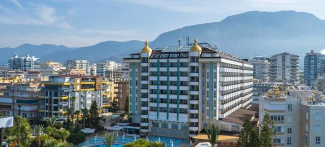 Türkische Riviera: 10 Tage inkl. 4.5* Hotel, All Inclusive, Flug & Transfer nur 427€