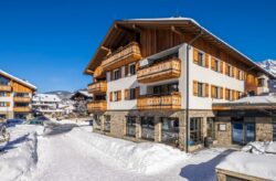 Skiurlaub mit Freunden: 7 Tage im Salzburger Land inkl. Alpen-Chalet (bei einer Reise zu acht...