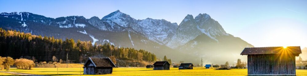 Deutschland Bayern Garmisch-Partenkirchen Zugspitze Panorama