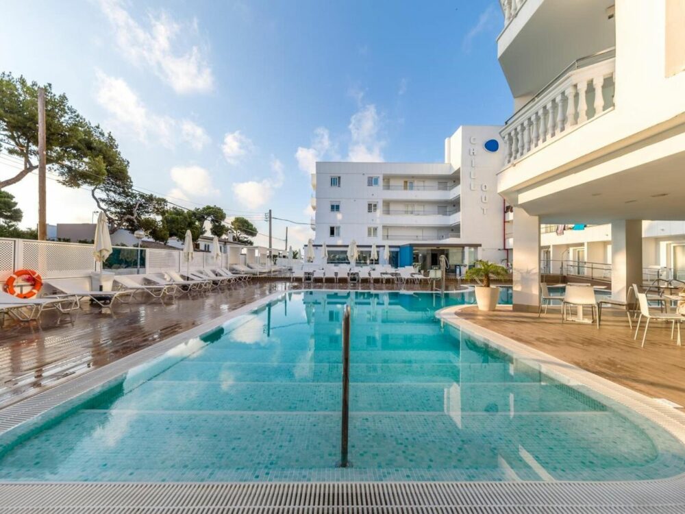 Triton Beach Hotel