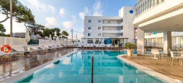 Trauminsel Mallorca: 6 Tage im guten 4* Hotel mit Frühstück, Flug, Transfer & Zug nur 381€
