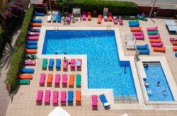 Familienurlaub in Spanien: 6 Tage Costa Barcelona inkl. 4* Hotel, Halbpension, Transfer &...