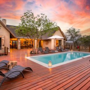 Traumreise: 8 Tage All-inclusive Südafrika-Trip mit täglichen Safaris, Luxus-Lodge, Flug & Privattransfer ab 1979€