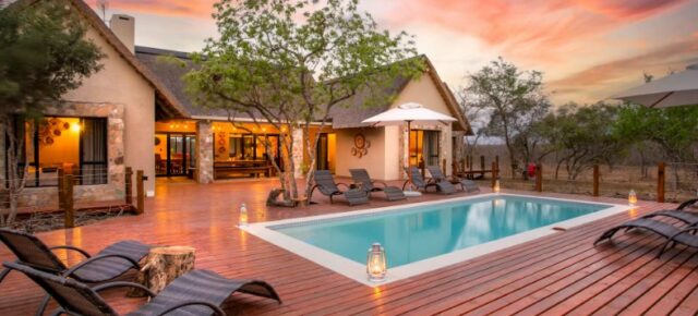 Traumreise: 8 Tage All-inclusive Südafrika-Trip mit täglichen Safaris, Luxus-Lodge, Flug & Privattransfer ab 1979€