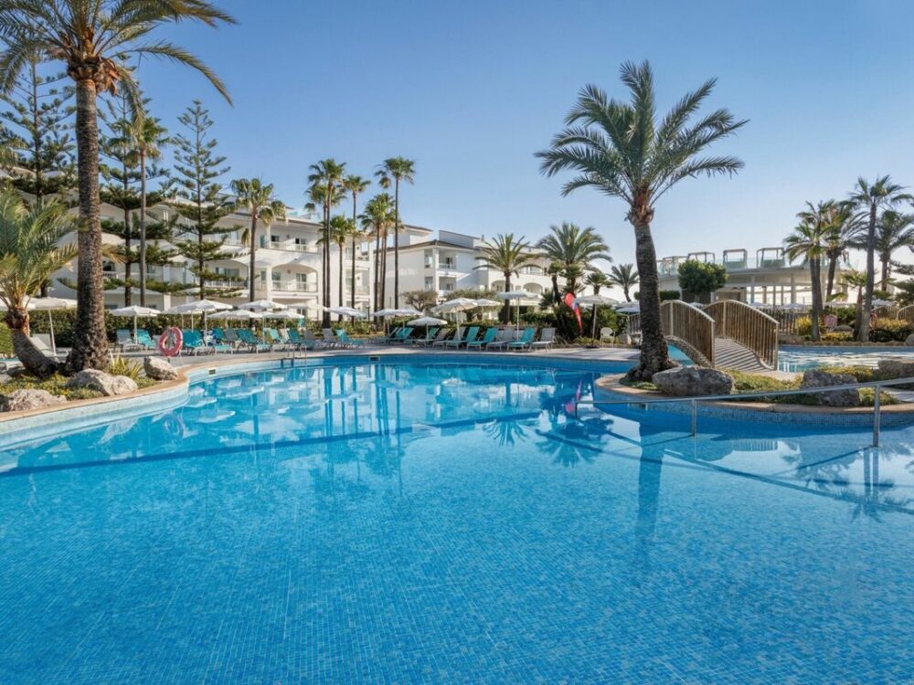 TUI Kids Club Playa Garden Pool