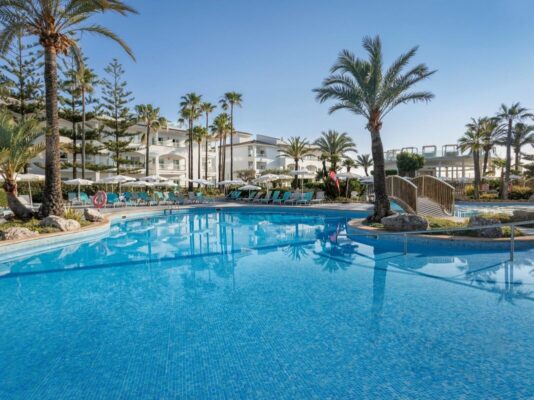 TUI Kids Club Playa Garden Pool