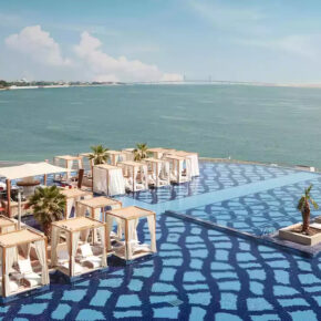 Auf nach Abu Dhabi: 6 Tage im TOP 5* Hotel mit All Inclusive, Flug & vielen...