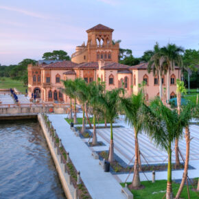 Ab nach Florida: 8 Tage nach Sarasota County mit Flug & 3.5* Aloft Hotel nur...