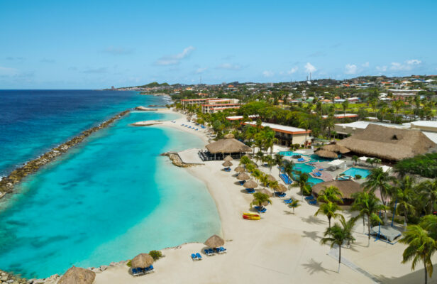 Strand vorm Sunscape Hotel Curacao