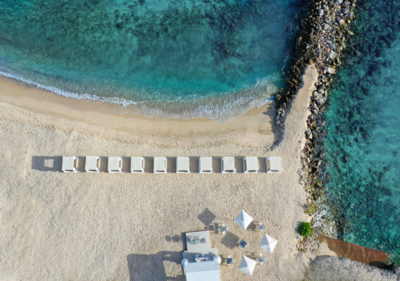 Strand vorm Zoetry Hotel Curacao