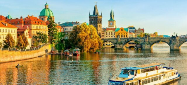 Die goldene Stadt: 2 Tage Prag im TOP 4* Designhotel inklusive Frühstück & Extras für NUR 44€