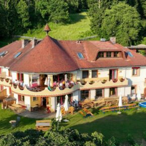 Auszeit in Kärnten: 3 Tage im 3* Hotel mit Halbpension & Wellness ab 99,50€