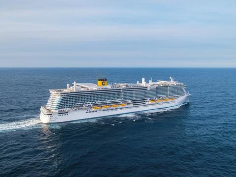 Costa Smeralda Schiffsbild Ganz